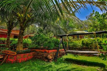 هتل Zulu Land Cottages Near Curlies Beach Shack And Shiva Valley Anjuna Beach