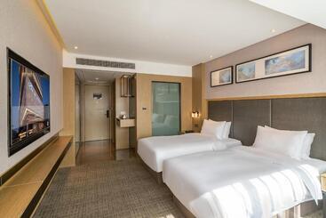 Zenith Hotel Near Train Station & The Mixc