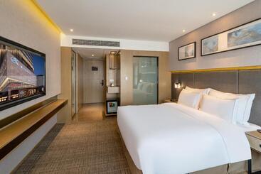 Zenith Hotel Near Train Station & The Mixc