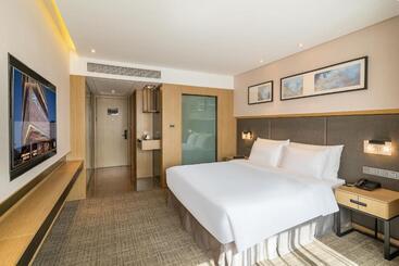 Zenith Hotel Near Train Station & The Mixc