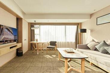 Zenith Hotel Near Train Station & The Mixc