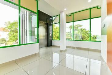هتل Green Line Residency