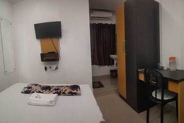 هتل Green Line Residency