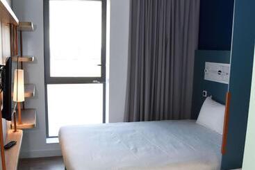 هتل Ibis Budget Langres