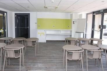 هتل Ibis Budget Langres