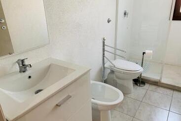 Luxar Room