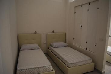Luxar Room