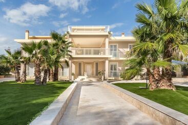 تختخواب و صبحانه Villa Furoa