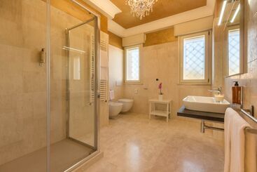 تختخواب و صبحانه Villa Furoa