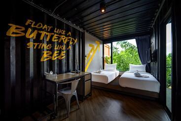 هتل Hivetel