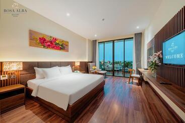 هتل Rosa Alba Resort & Villas Tuy Hoa