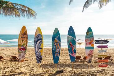 هتل Rosa Alba Resort & Villas Tuy Hoa