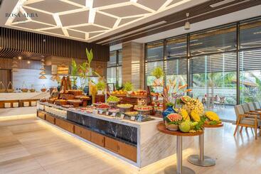 هتل Rosa Alba Resort & Villas Tuy Hoa