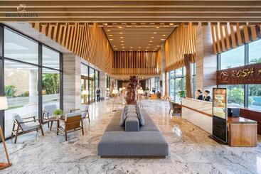 هتل Rosa Alba Resort & Villas Tuy Hoa