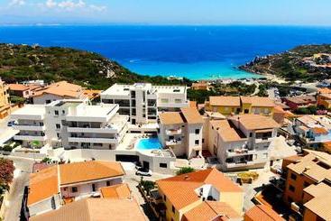 La Contessa Pool & Sea View