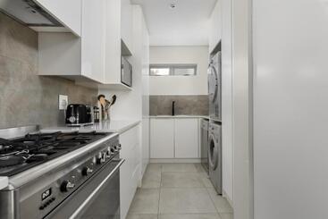 Elements Luxury Suites By Totalstay