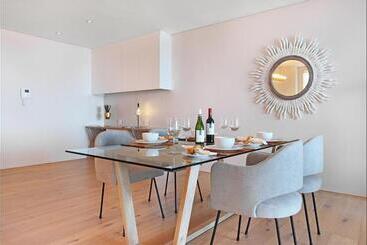 Elements Luxury Suites By Totalstay