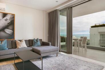Elements Luxury Suites By Totalstay