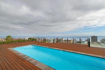 Elements Luxury Suites By Totalstay