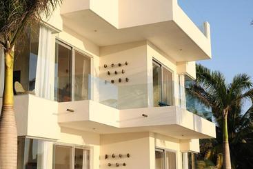 هتل Clara Vista Villas
