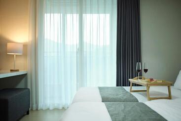 هتل Geoje Leein Stay