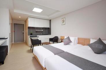 هتل Geoje Leein Stay