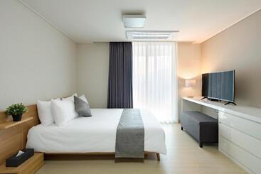 هتل Geoje Leein Stay