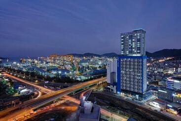 هتل Geoje Leein Stay
