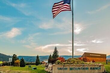 هتل Ymca Of The Rockies   Snow Mountain Ranch