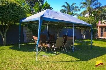 Shine Country Resort Hotel   Hostel