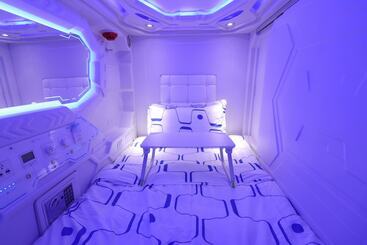 هاستل Jc Space Capsule Maha City