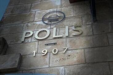 تختخواب و صبحانه Polis 1907 By Louis Hotels