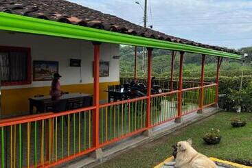 هتل Alojamiento Campestre Hawaii