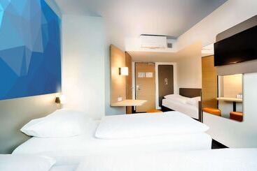 B&b Hotel Stuttgart Airport/messe