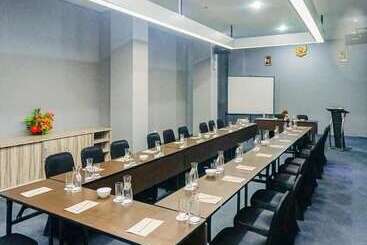 Radja Art And Boutique Hotel Simpang Lima