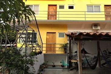 پانسیون Paziflora Hostel
