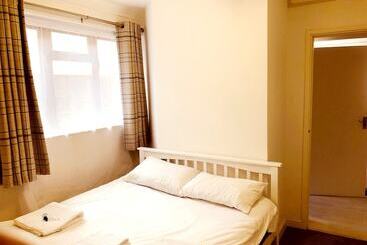 تختخواب و صبحانه Old Victory House Homestay
