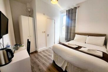 تختخواب و صبحانه Old Victory House Homestay