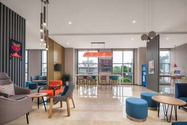هتل Holiday Inn Express Xichang City Center, An Ihg