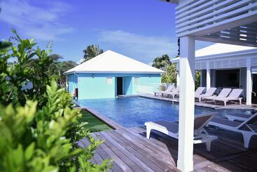 هتل Hôtel La Christophine