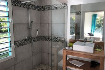 هتل Hôtel La Christophine