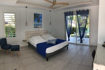 هتل Hôtel La Christophine