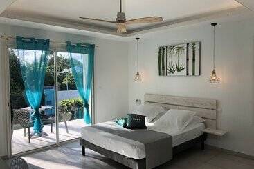 هتل Hôtel La Christophine