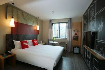 هتل Ibis Haikou Injoy Plaza