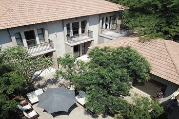 پانسیون Mosate Guest House