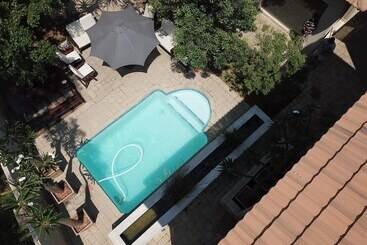 پانسیون Mosate Guest House