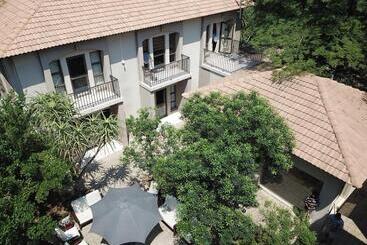 پانسیون Mosate Guest House