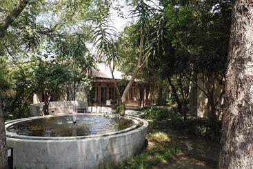 پانسیون Mosate Guest House