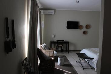 پانسیون Mosate Guest House