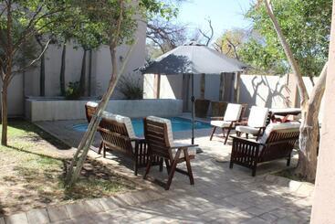 پانسیون Mosate Guest House